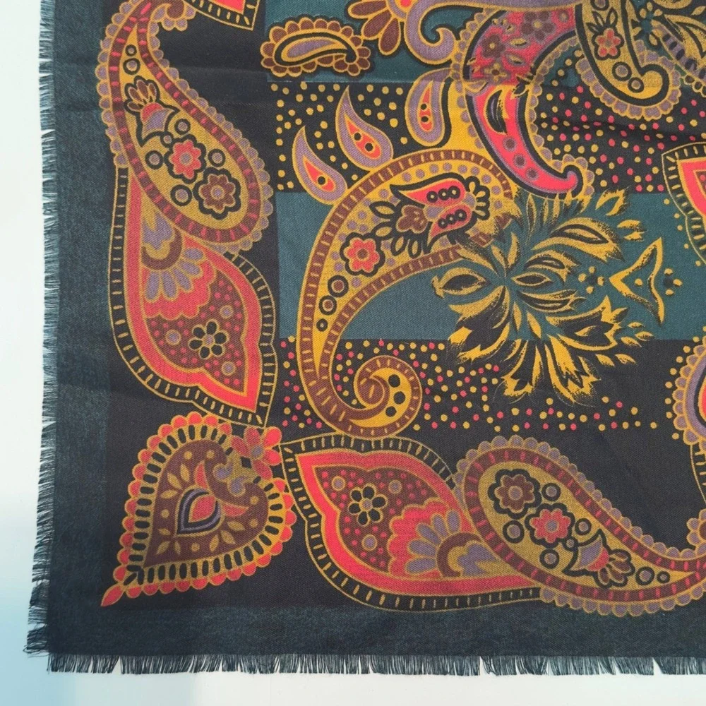 The Unbranded Brand intricate paisley
